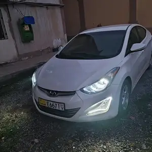 Hyundai Elantra, 2014