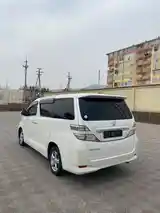 Toyota Vellfire, 2010-7