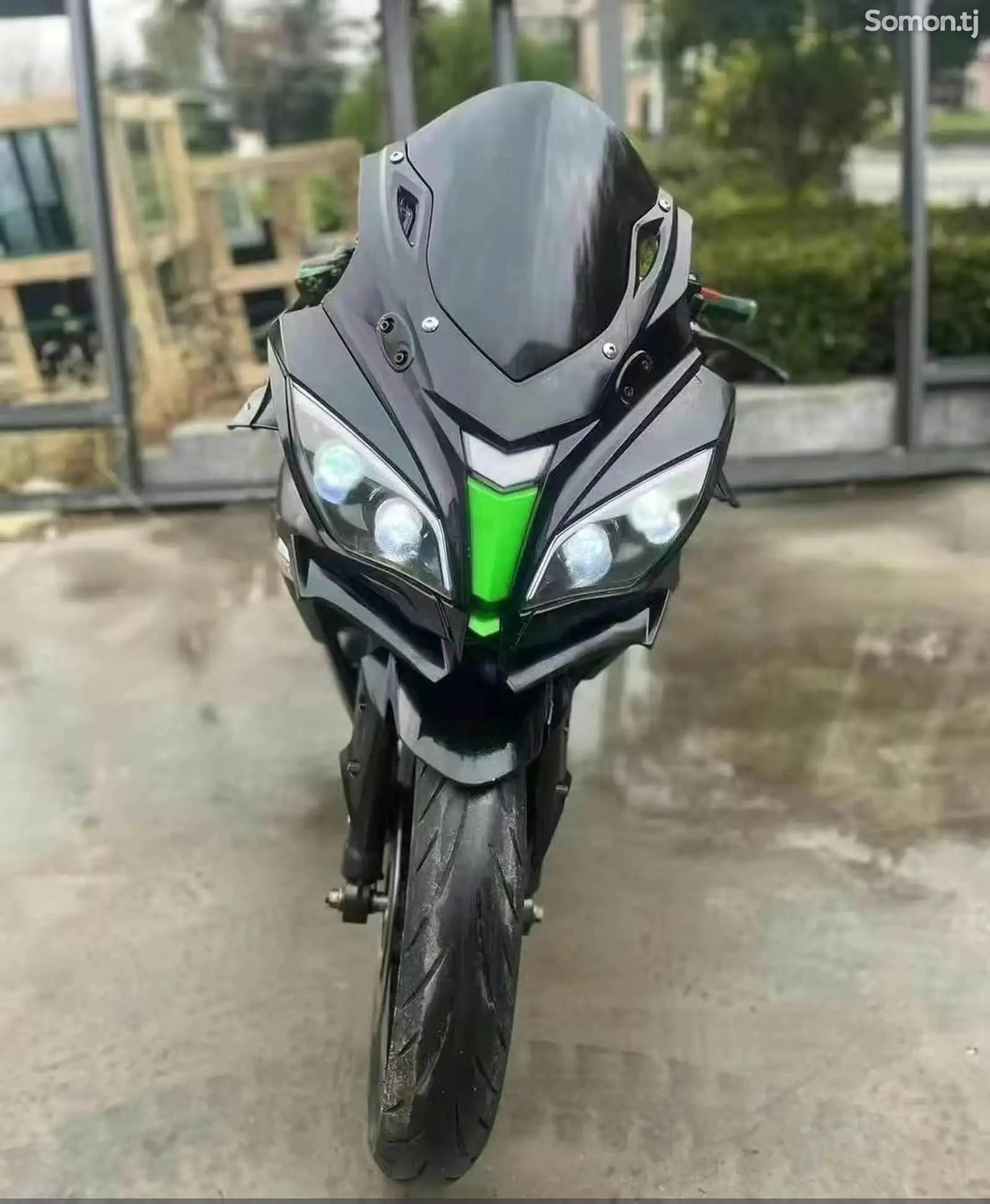 Мотоцикл kawasaki ninja-1