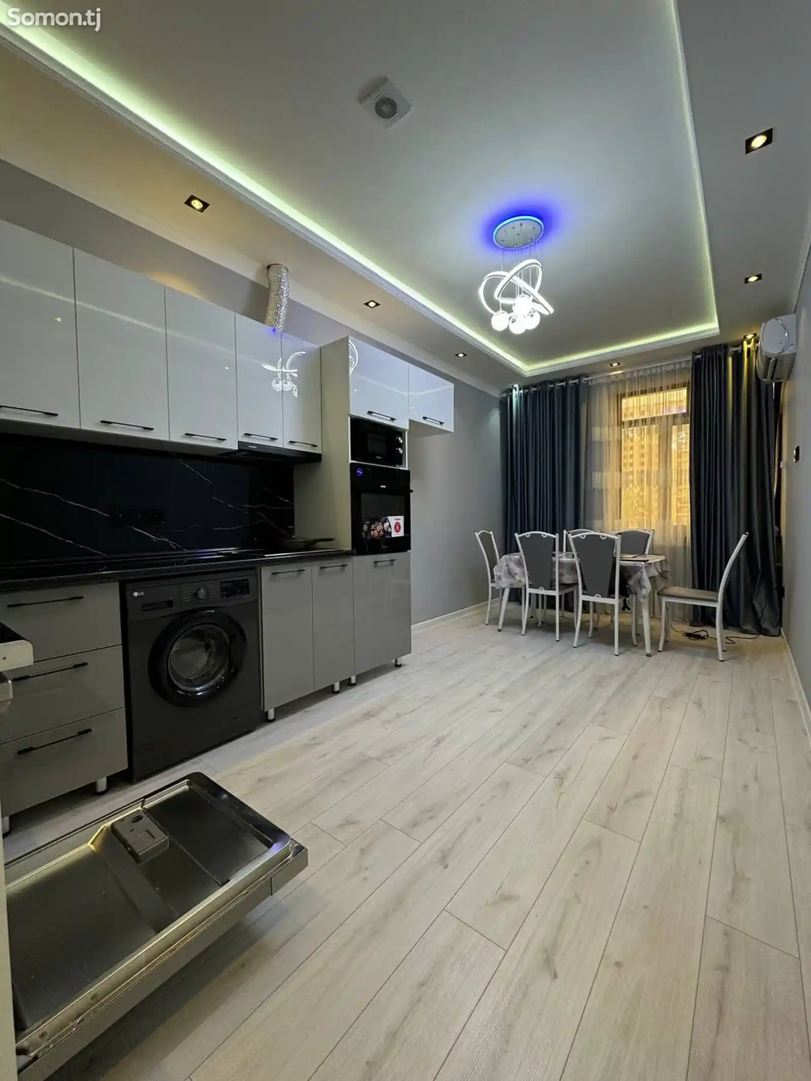 3-комн. квартира, 4 этаж, 100м², Исмоили Сомони-1