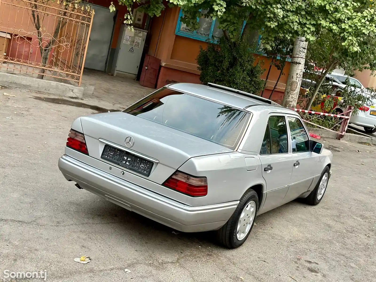 Mercedes-Benz W124, 1994-3