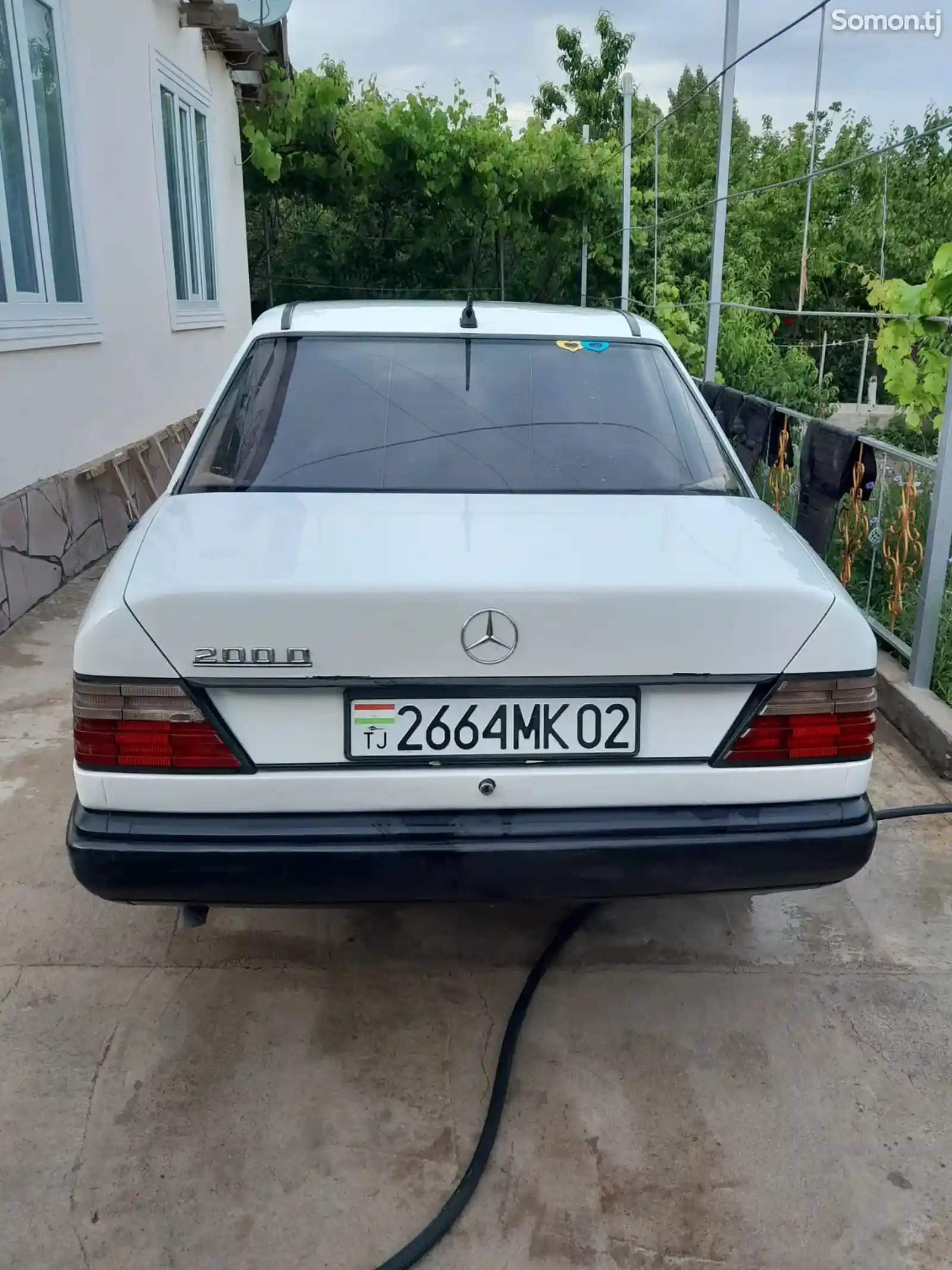 Mercedes-Benz W124, 1988-2