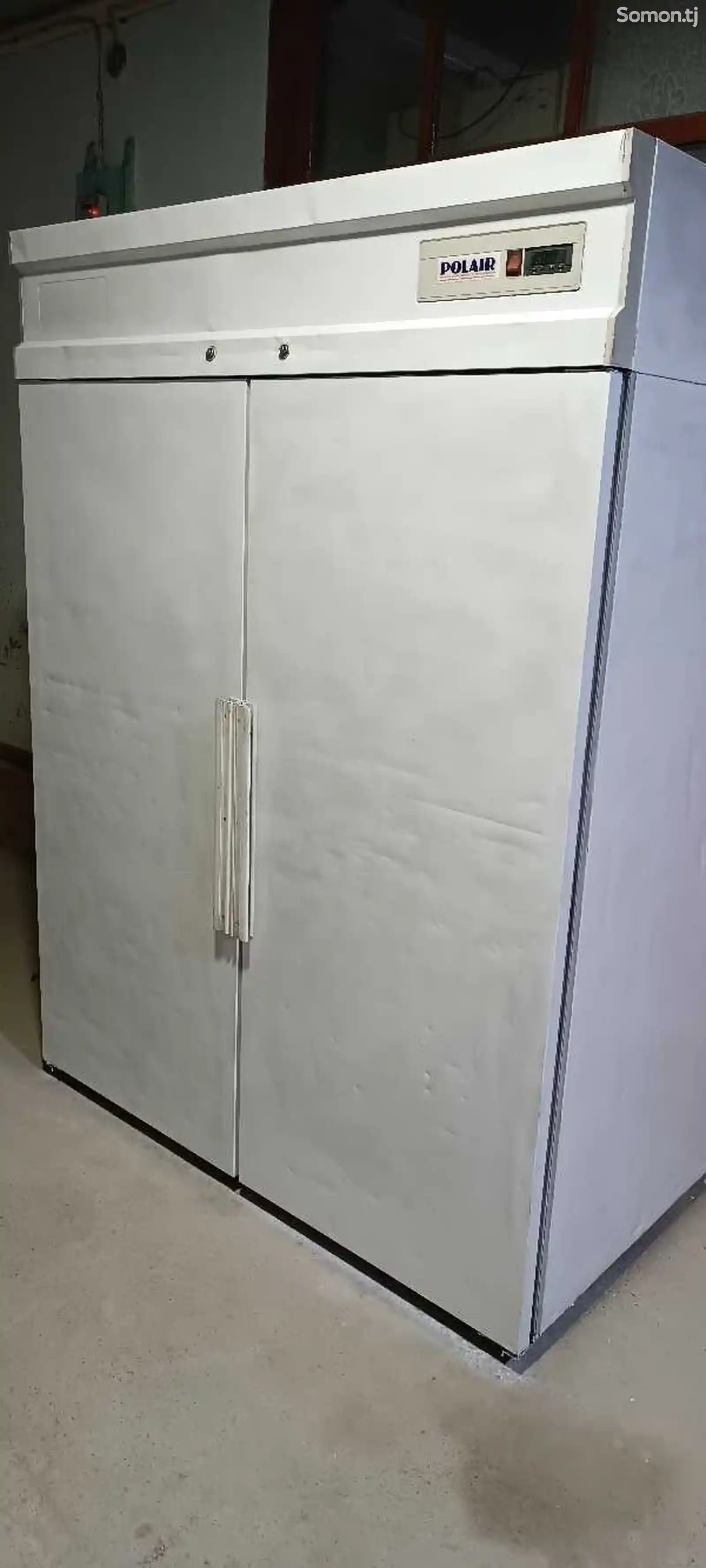 Низкотемпературный холодильный шкаф-4