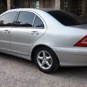 Mercedes-Benz C class, 2001