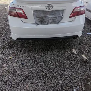 Задний бампер на Toyota Camry 2