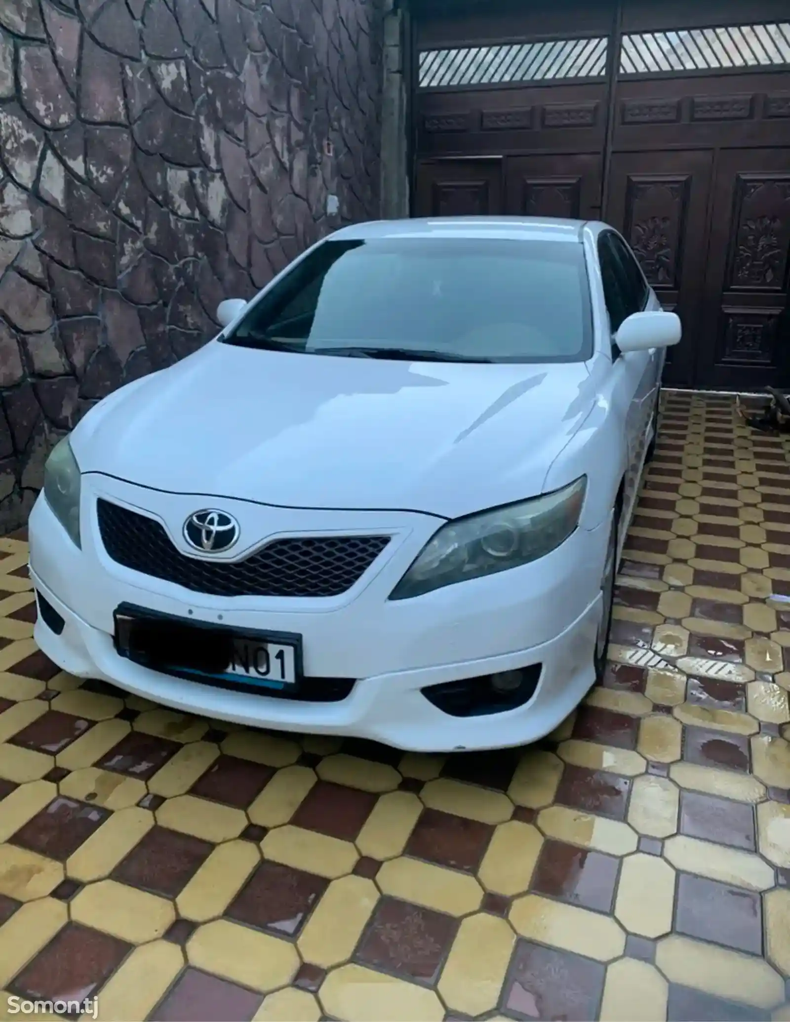 Toyota Camry, 2010-1