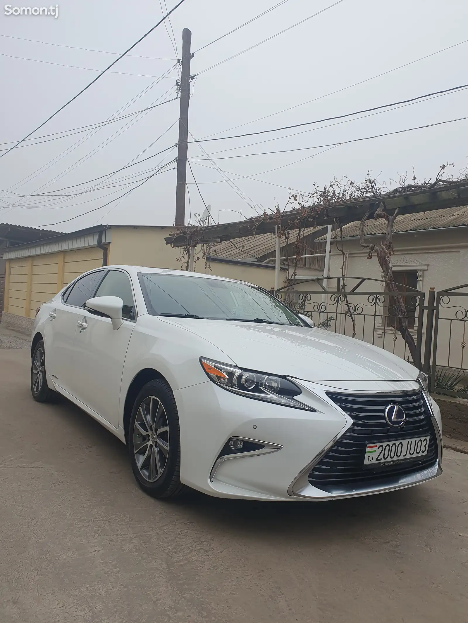 Lexus ES series, 2016-1