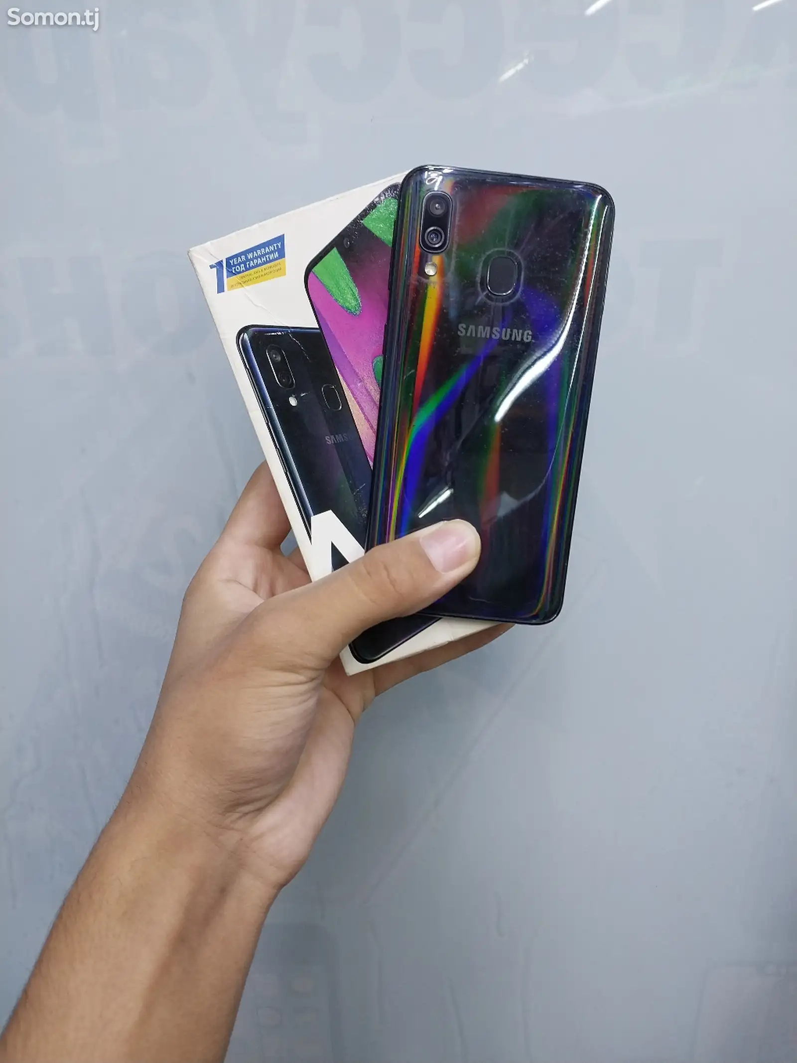 Samsung Galaxy A40-2