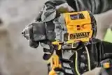 Шуруповерт DEWALT-2