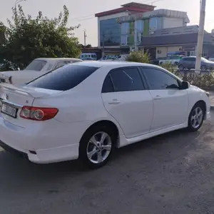 Toyota Corolla, 2013