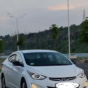 Hyundai Avante, 2015