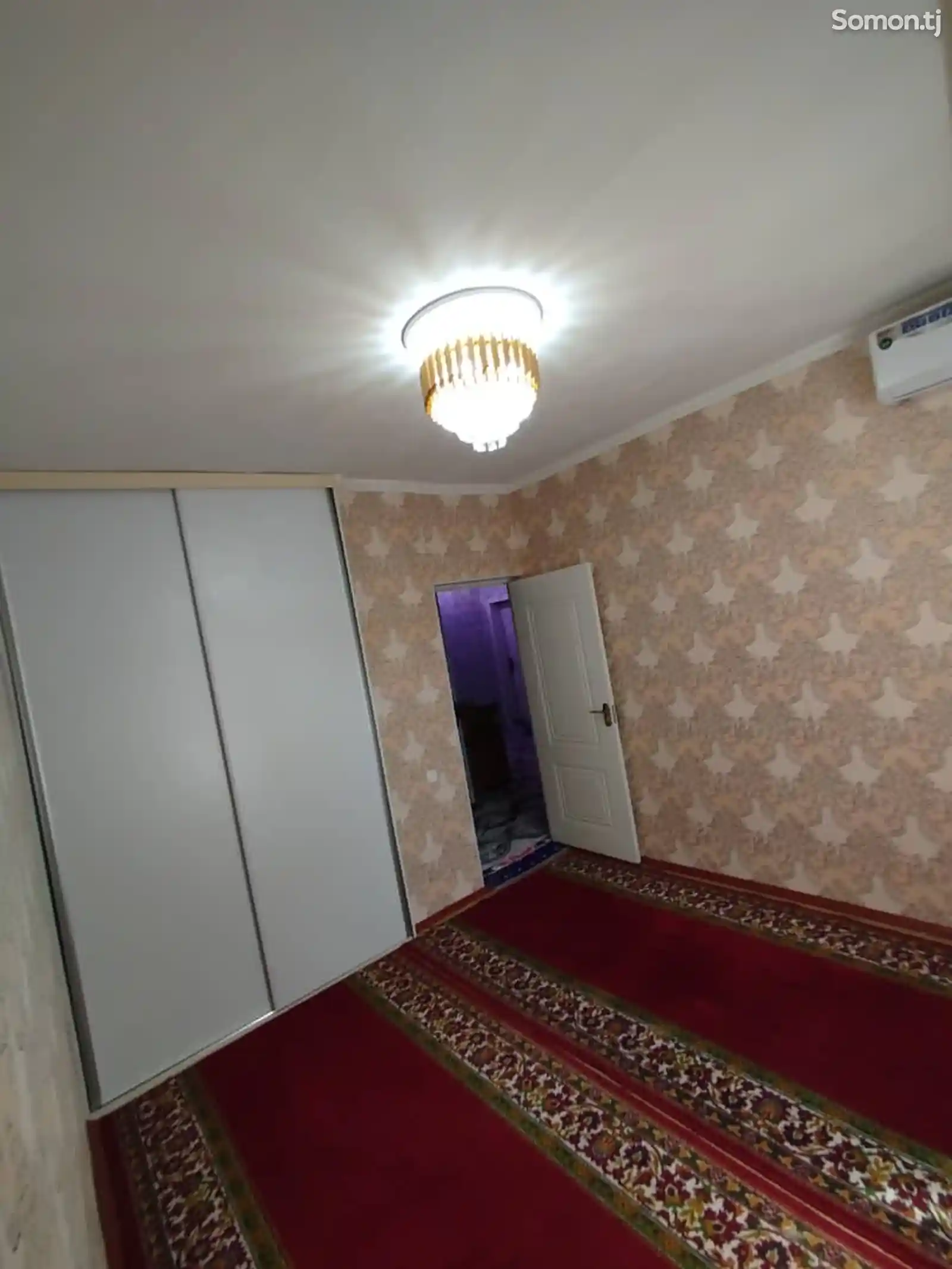 4-комн. квартира, 4 этаж, 90 м², 84мкр-15