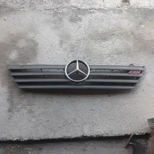 Облицовка от Mercedes-Benz