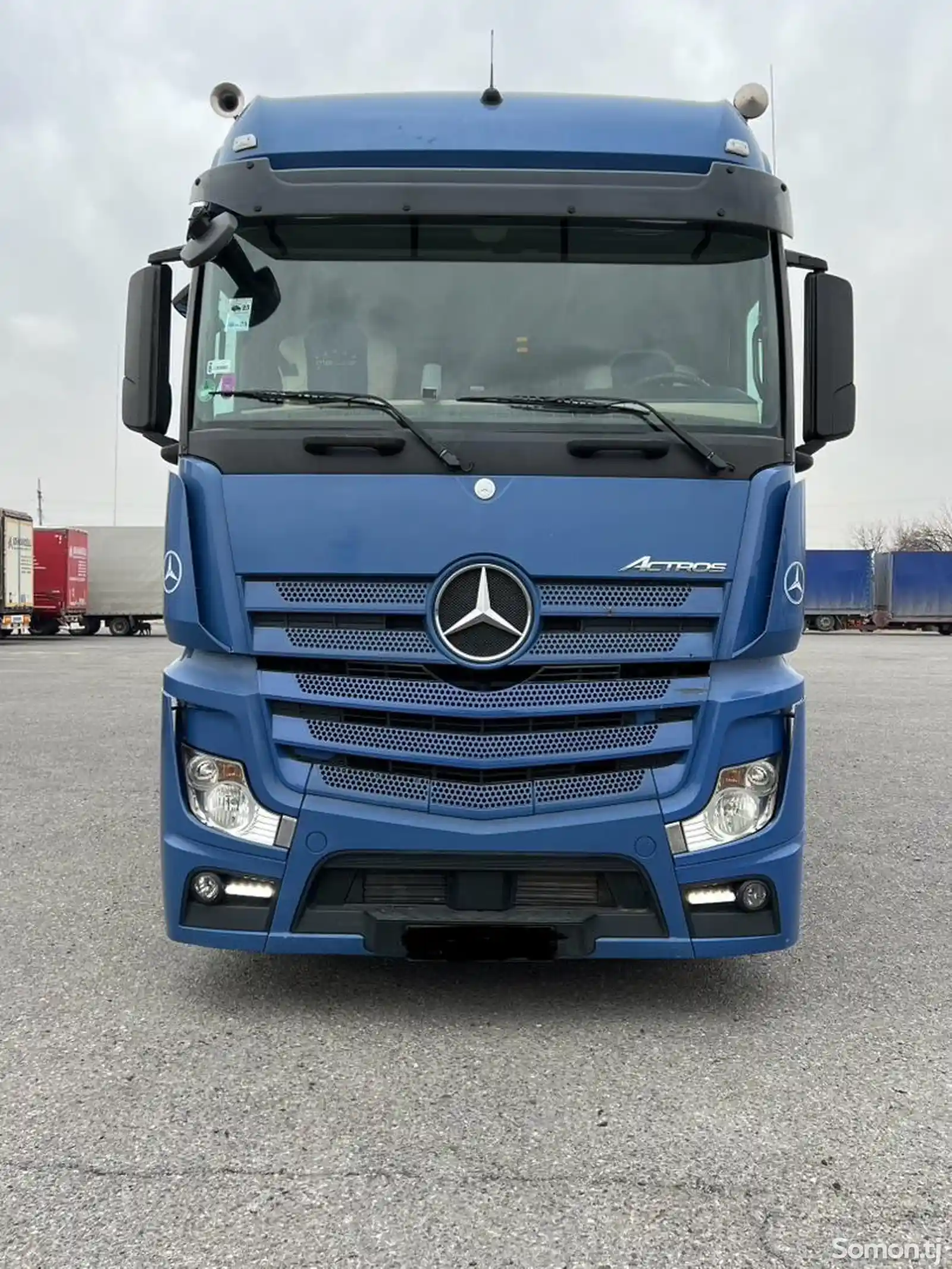 Седельный тягач Mercedes Actros euro 6-1