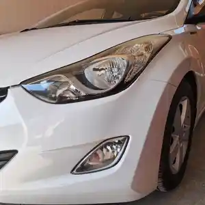 Hyundai Avante, 2011