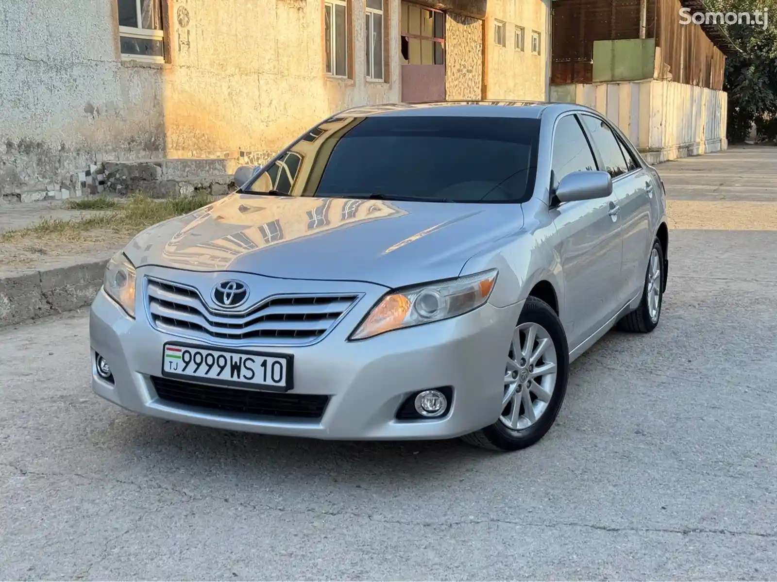 Toyota Camry, 2010-1