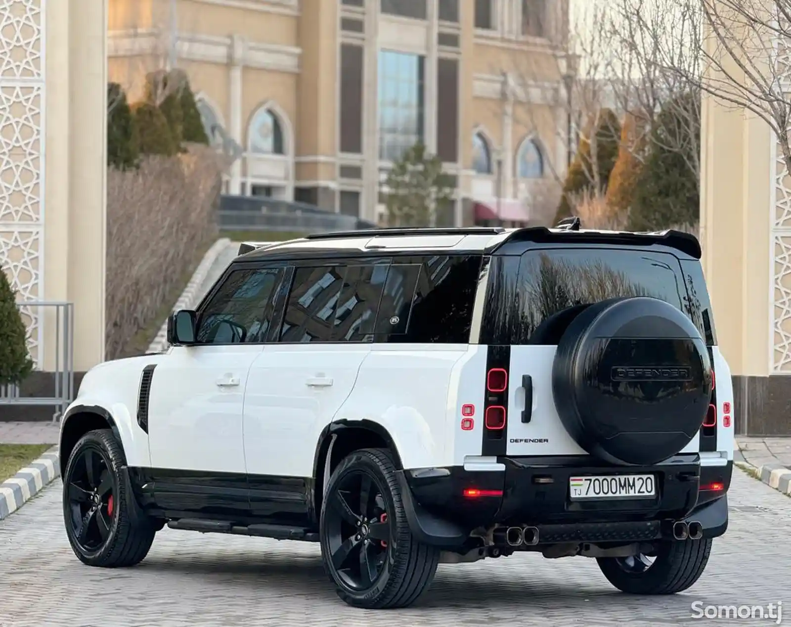 Land Rover Defender, 2021-4