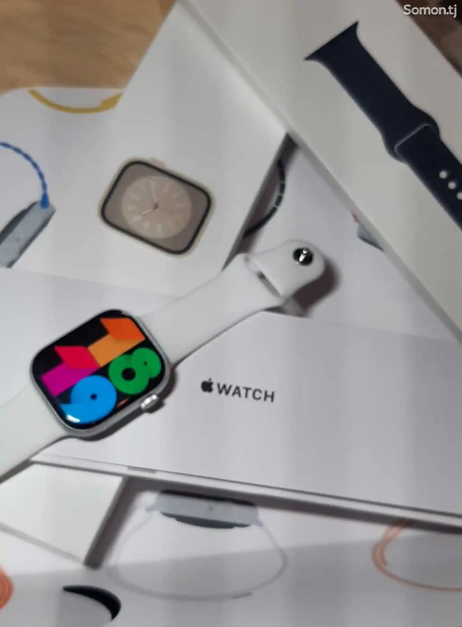 Смарт часы Apple Watch Series SE Sport-1