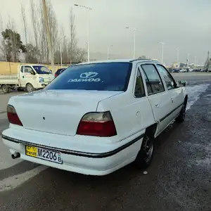 Daewoo Nexia, 1996