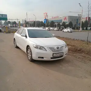 Toyota Camry, 2008