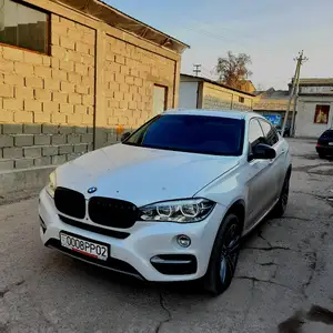 Лобовое стекло BMW X6