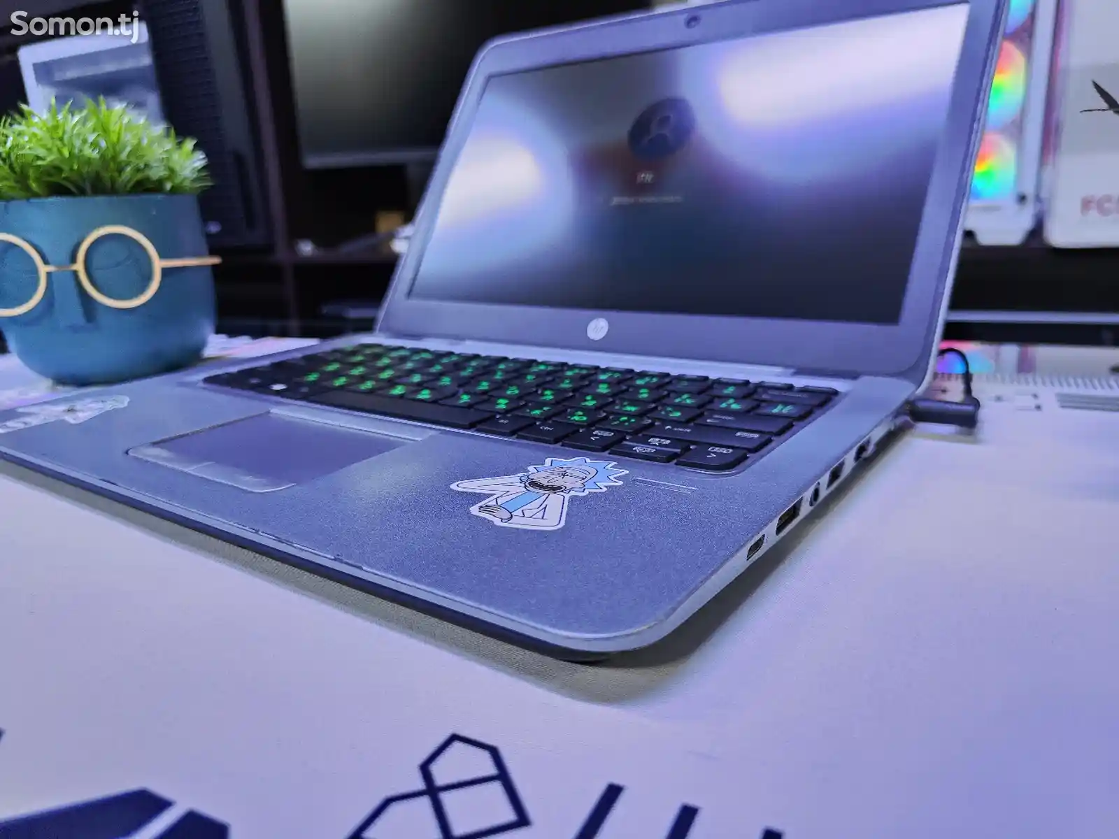 Ноутбук Laptop Hp Elitebook 820 Core i7 DDR4-4