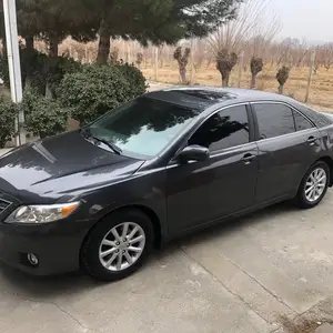 Toyota Camry, 2010