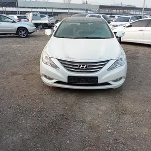 Hyundai Sonata, 2011