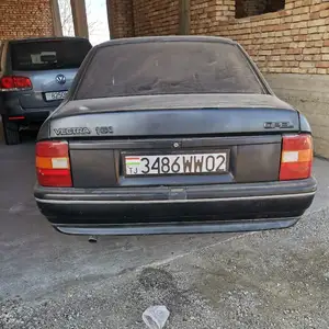 Opel Vectra A, 1992