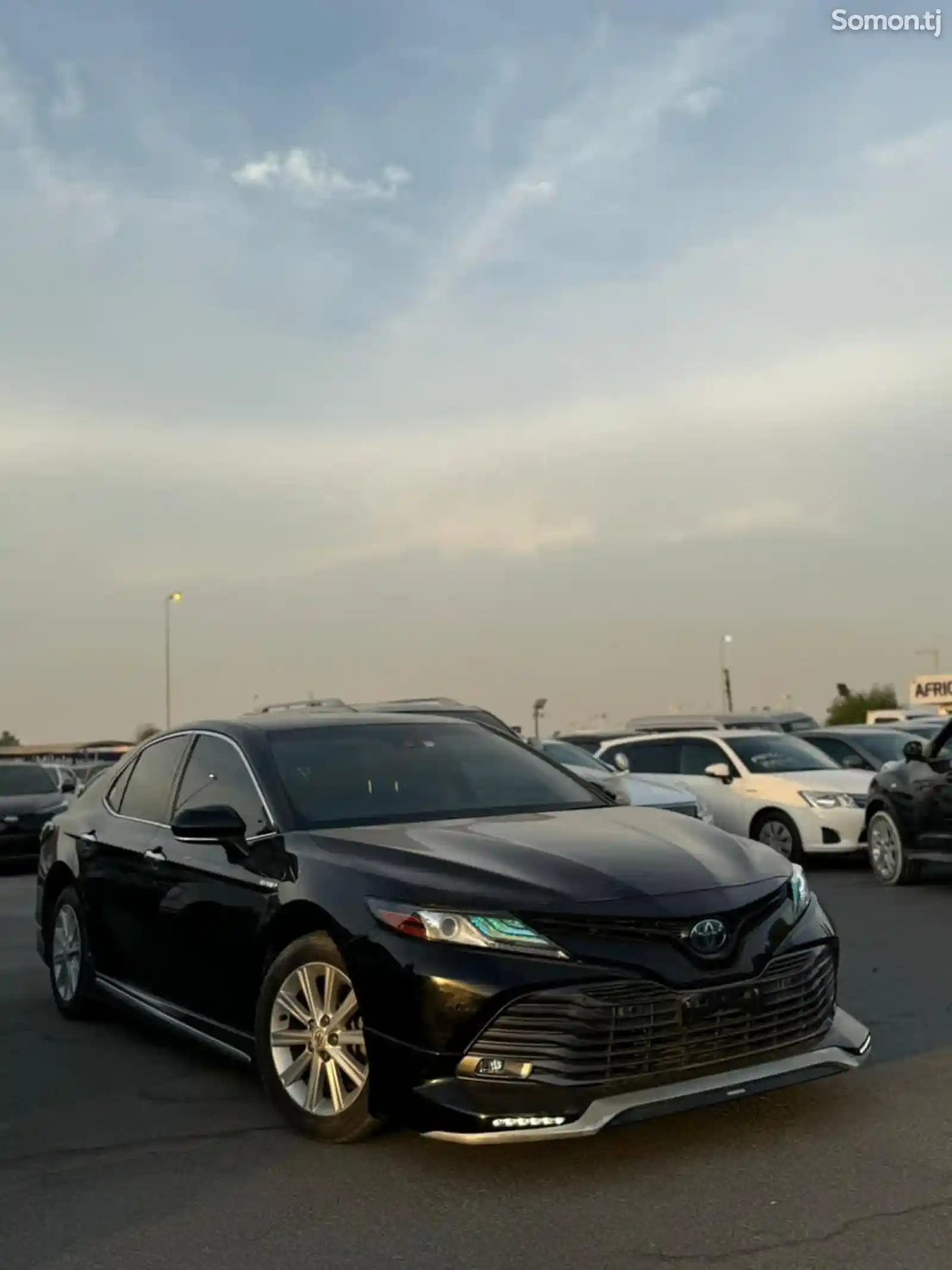 Toyota Camry, 2018-1