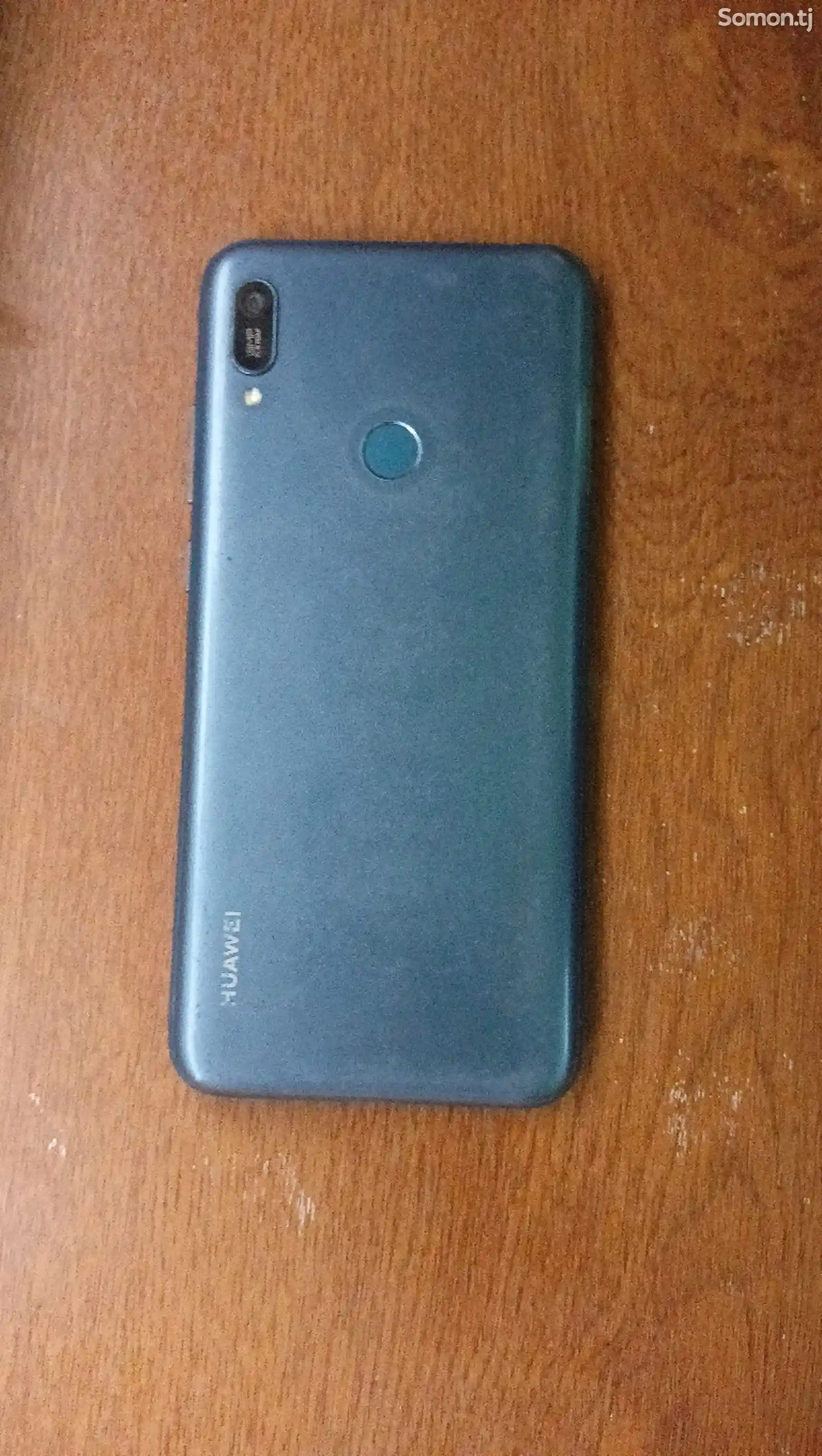 Huawei Y6-4