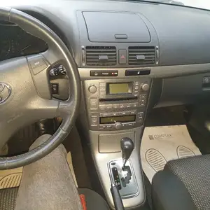 Toyota Avensis, 2007