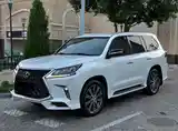 Lexus LX series, 2017-2