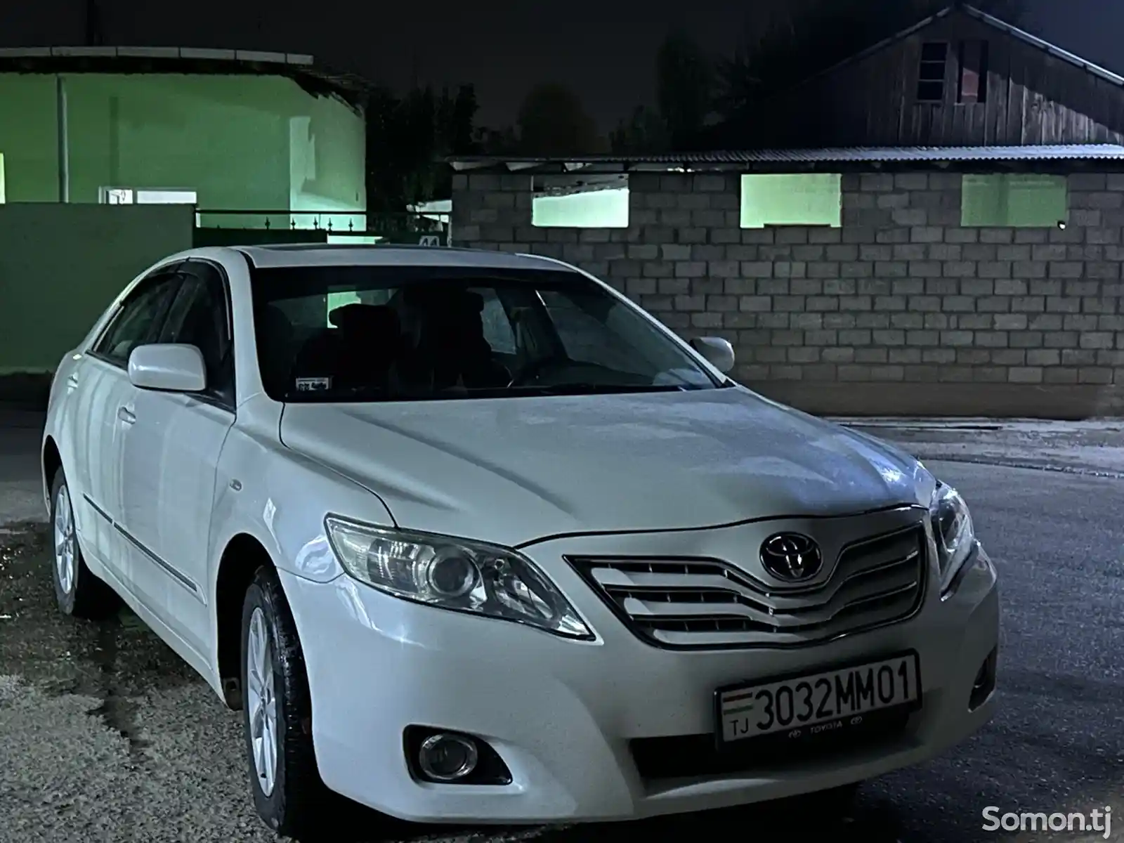 Toyota Camry, 2011-1