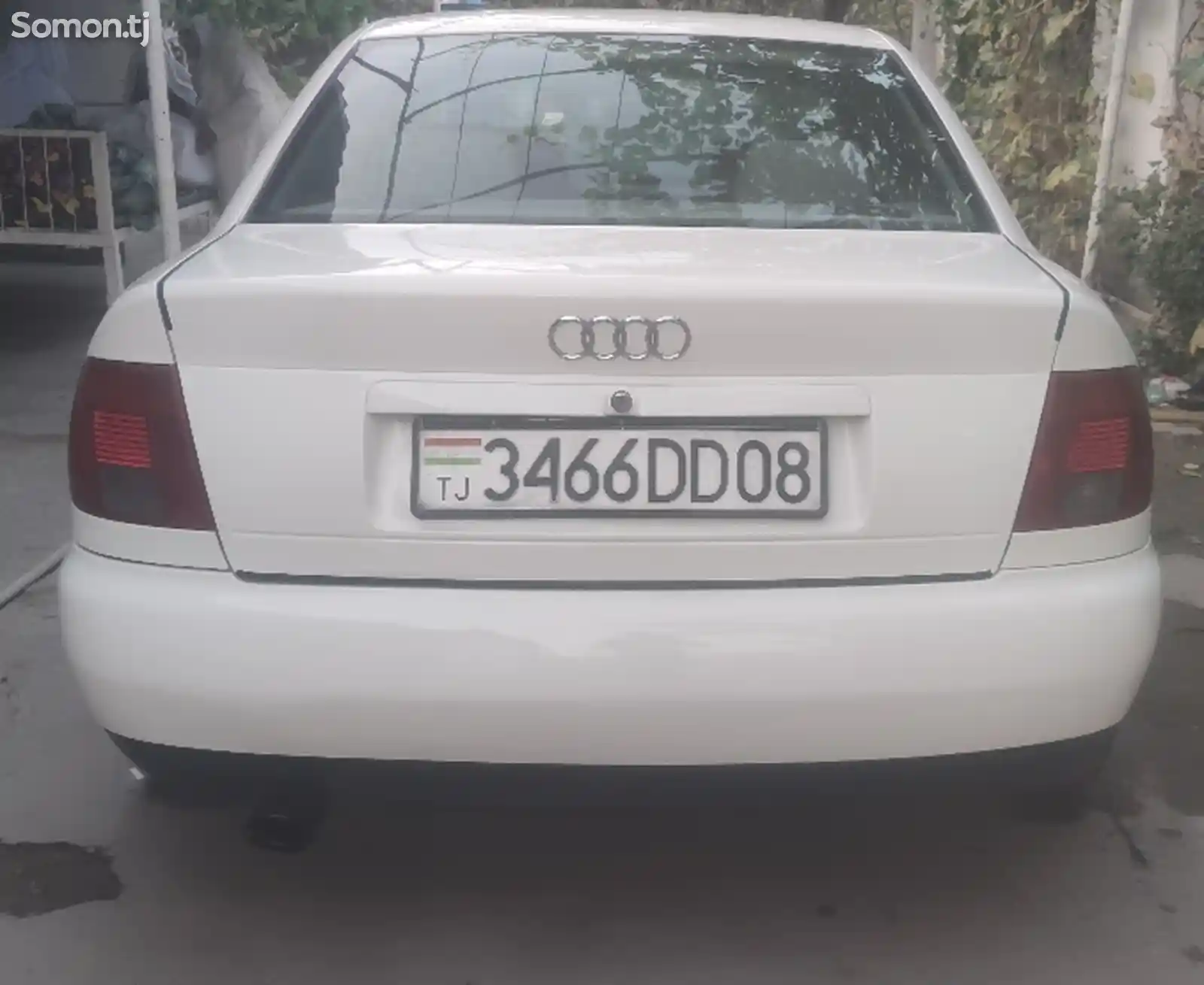 Audi A4, 1995-6