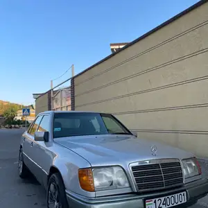 Mercedes-Benz W124, 1991