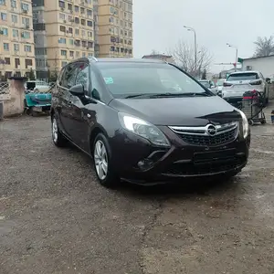 Opel Zafira, 2015