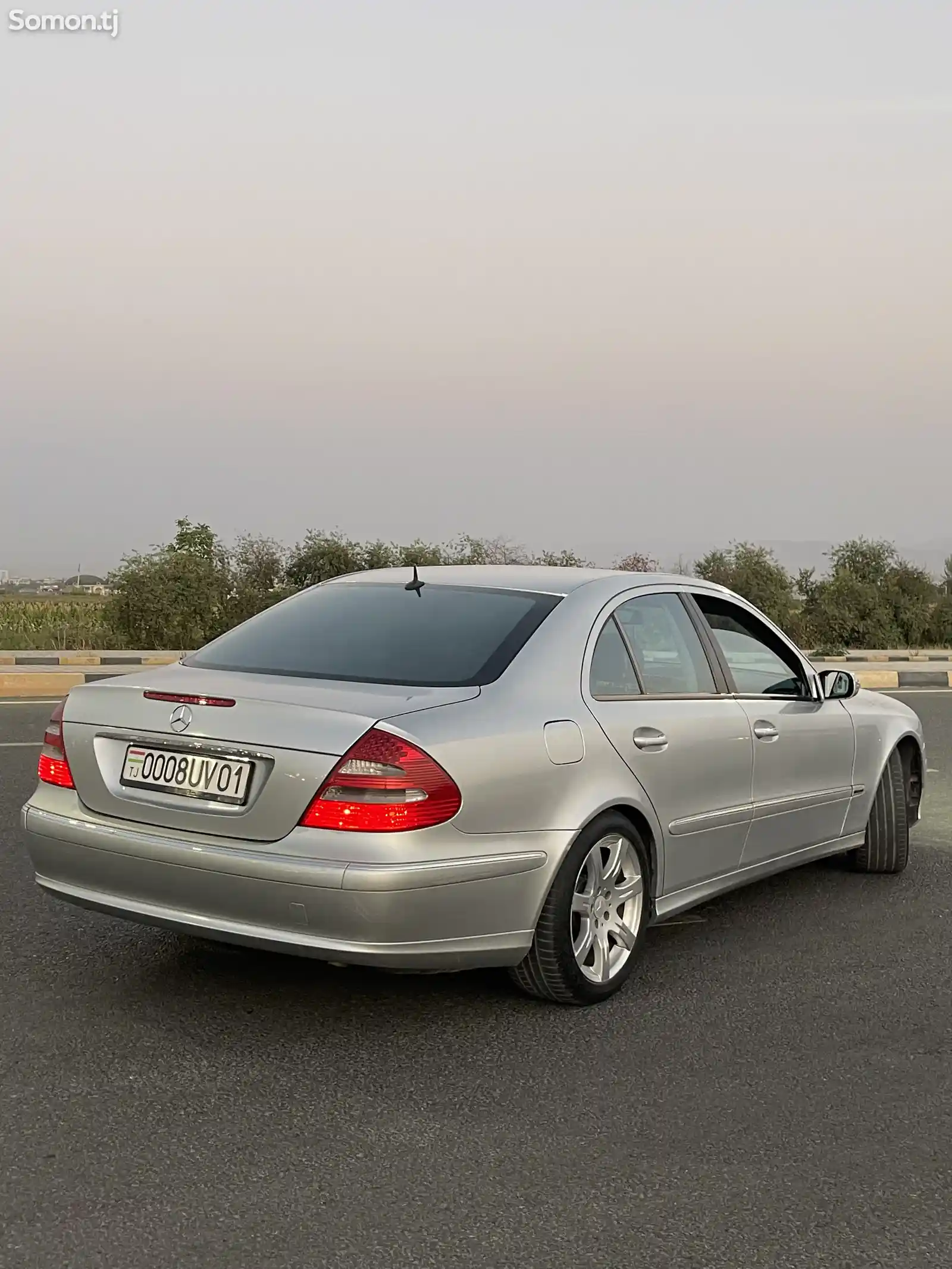 Mercedes-Benz E class, 2002-4