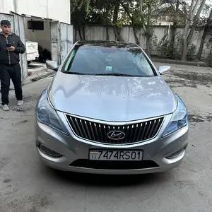 Hyundai Grandeur, 2011