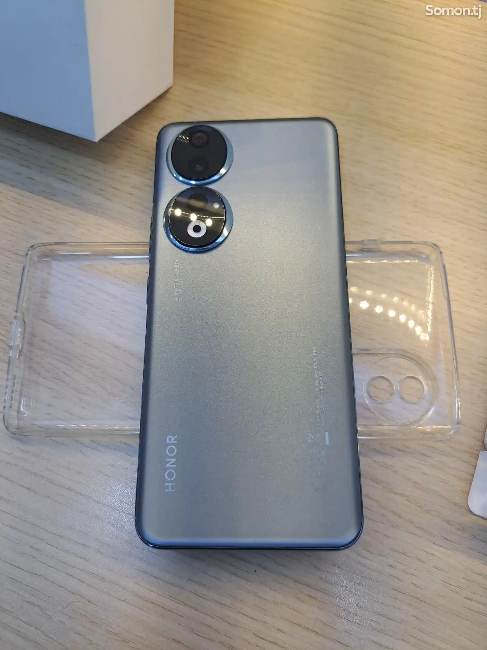 Телефон Honor-4