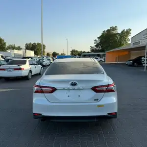 Toyota Camry, 2018