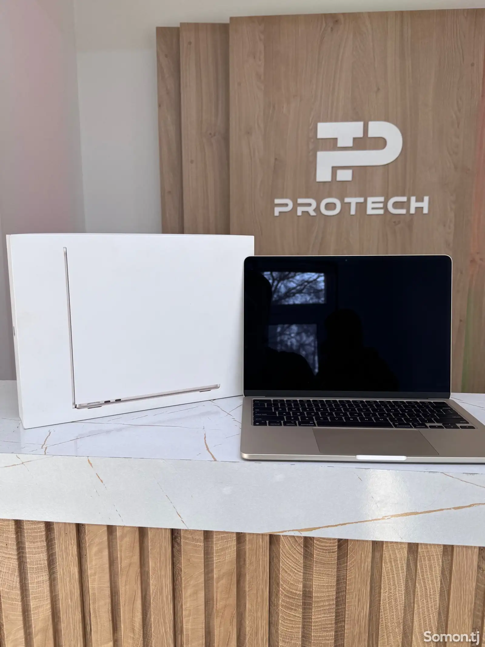 Ноутбук MacBook Air M3 13.6 16/512GB-1