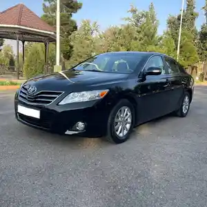 Toyota Camry, 2011