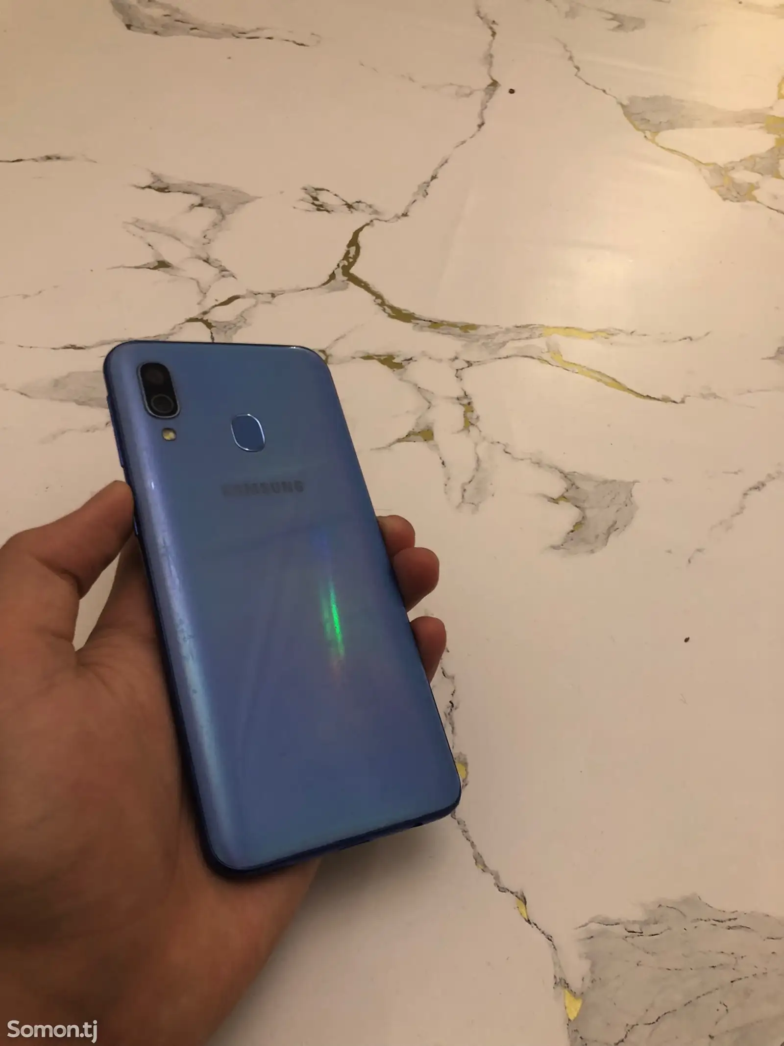 Samsung Galaxy A40-1