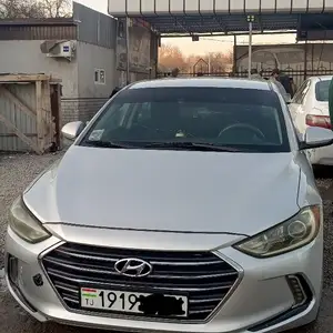 Hyundai Elantra, 2017