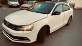 Volkswagen Jetta, 2015-10