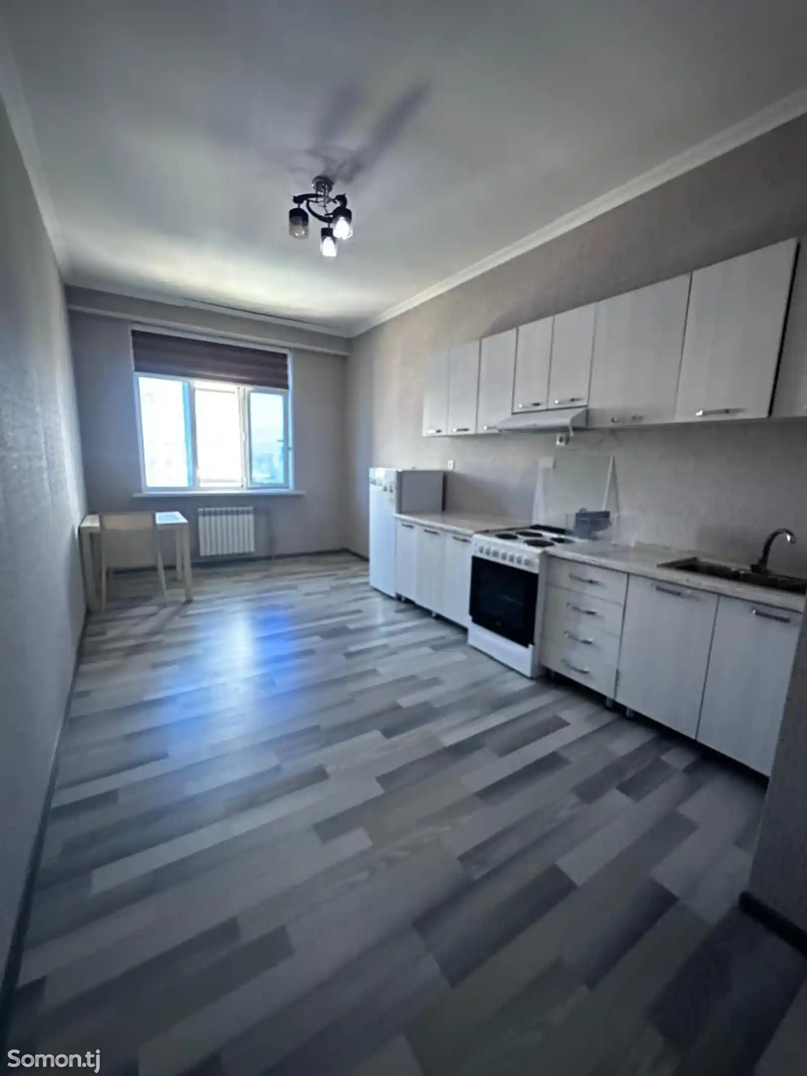 2-комн. квартира, 18 этаж, 73м², Цирк-2