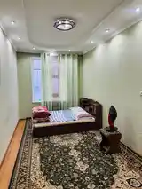 3-комн. квартира, 5 этаж, 80 м², Колхози Россия-2