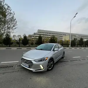 Hyundai Elantra, 2017