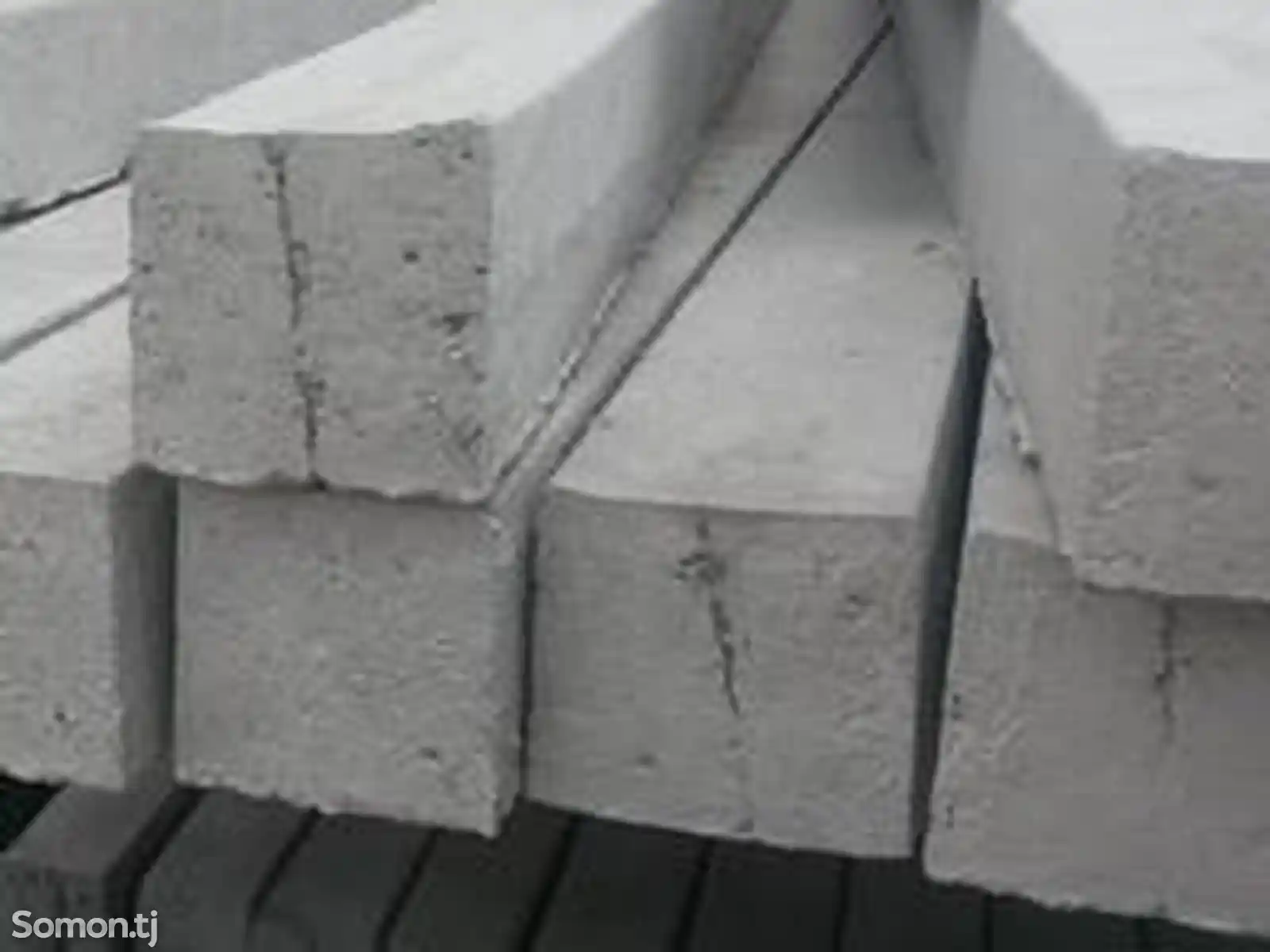 Столбики бетонные - 2.50м-3
